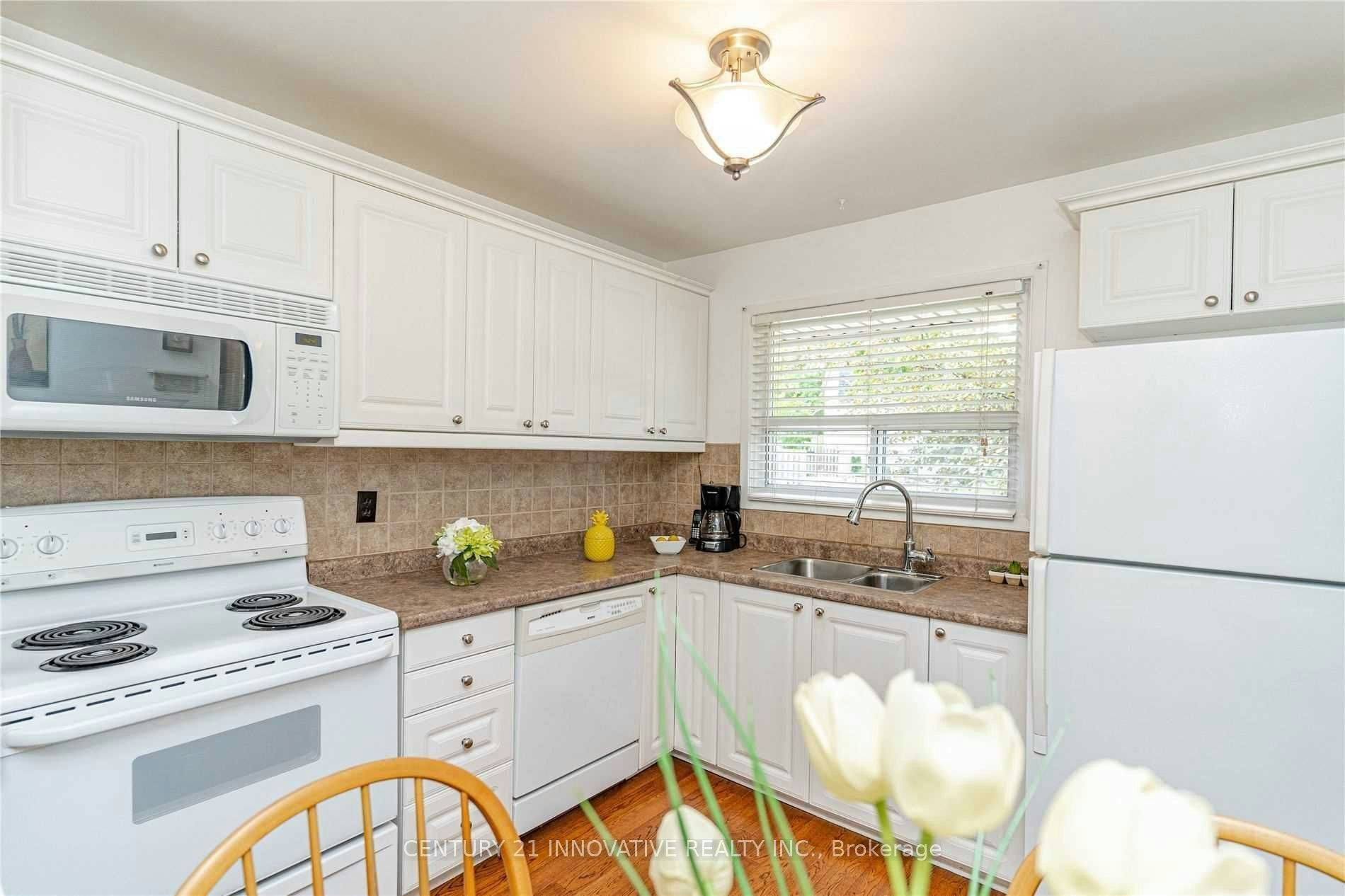 25 Gladstone Square, Brampton, ON, L6S 2H5 - 3