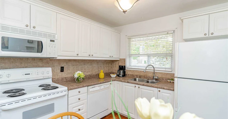 25 Gladstone Square, Brampton, ON, L6S 2H5 - 3