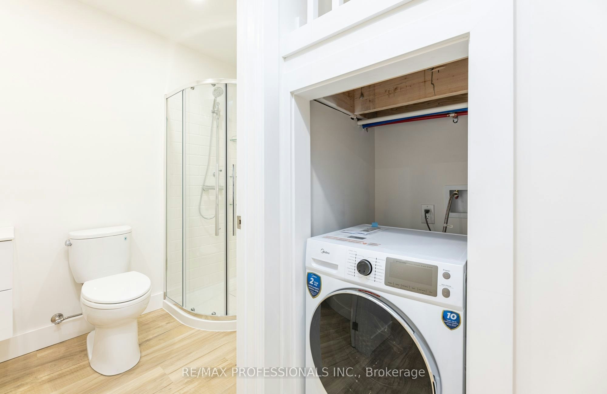 D-130 Jane Street, Toronto, ON, M6S 3Y6 - 11