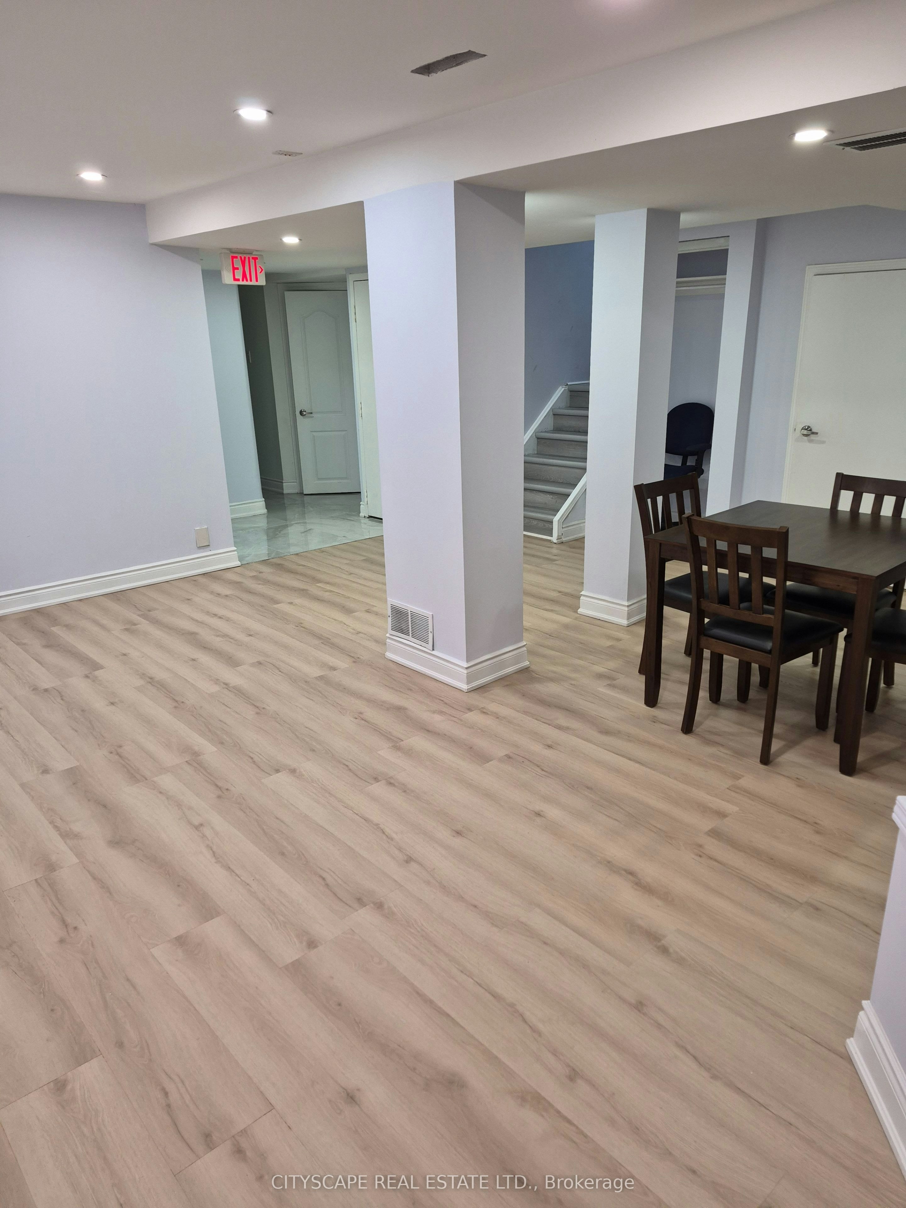 Bsmt-368 Sardinia Drive, Mississauga, ON, L5R 3X6 - 4