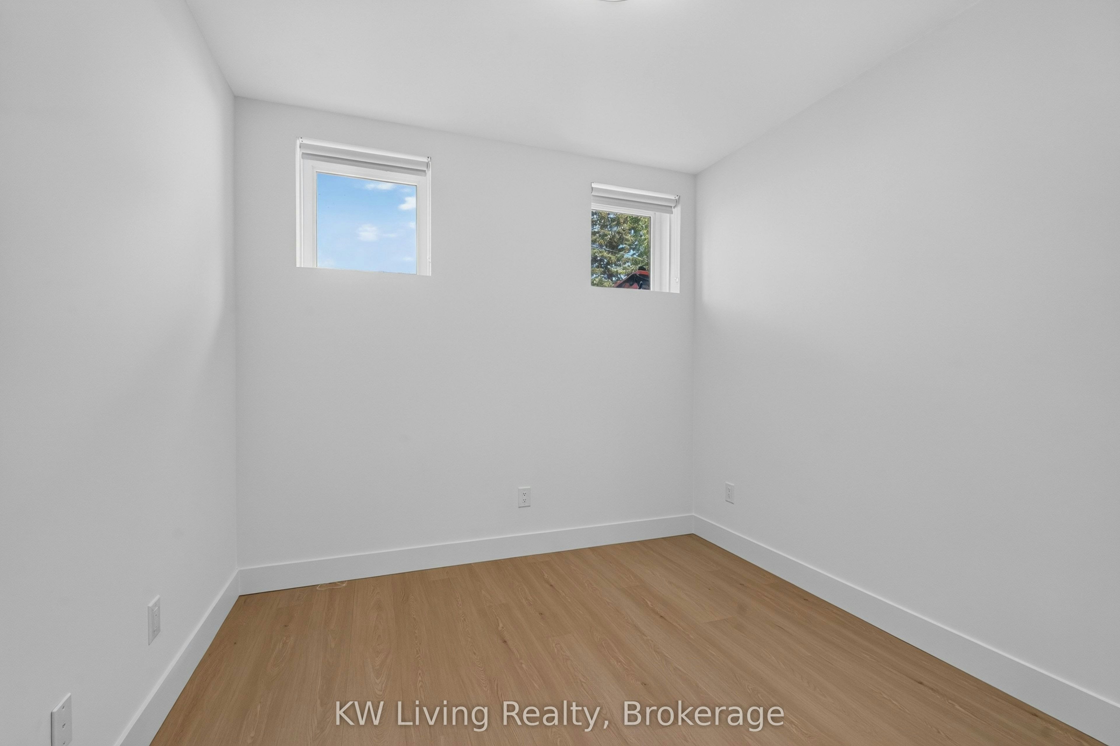 6 Kirknewton Road, Toronto, ON, M6E 3Y1 - 17