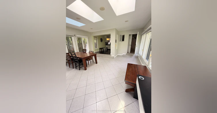 3501 Kingbird Court, Mississauga, ON, L5L 2P9 - 11