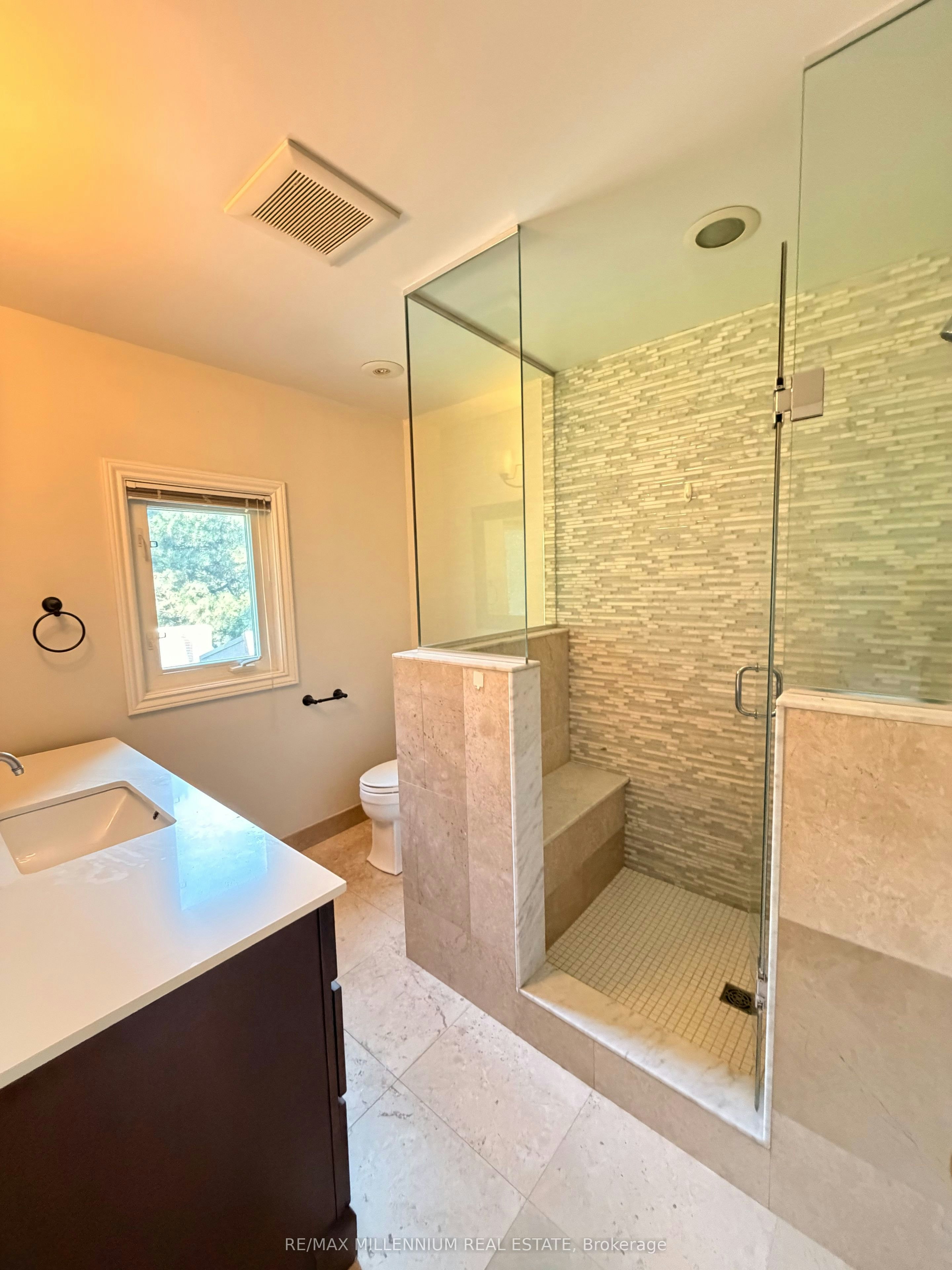 3501 Kingbird Court, Mississauga, ON, L5L 2P9 - 19