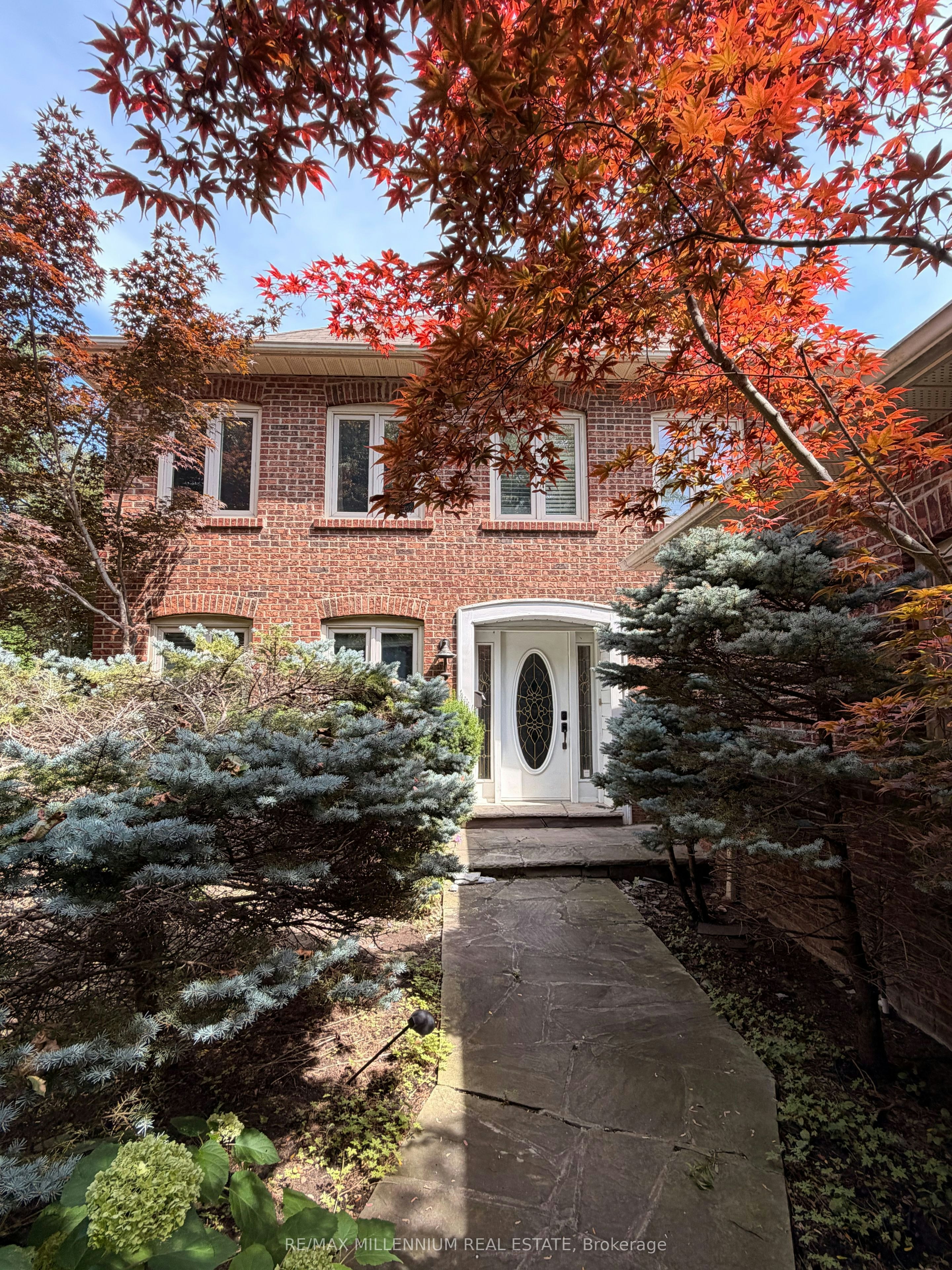 3501 Kingbird Court, Mississauga, ON, L5L 2P9 - 3