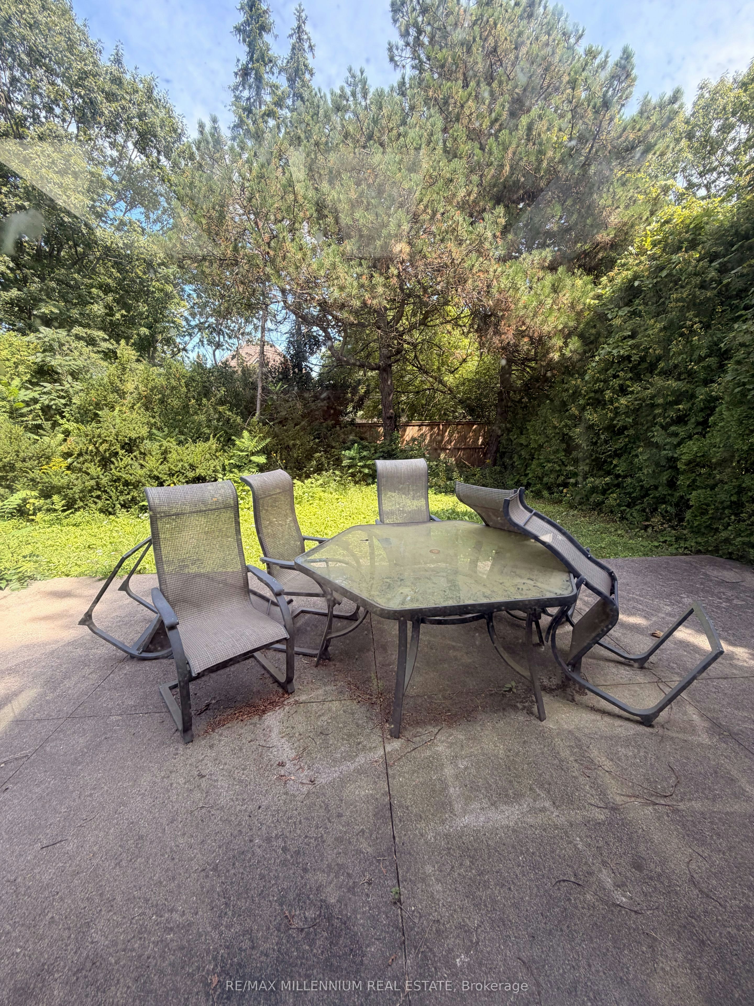 3501 Kingbird Court, Mississauga, ON, L5L 2P9 - 12