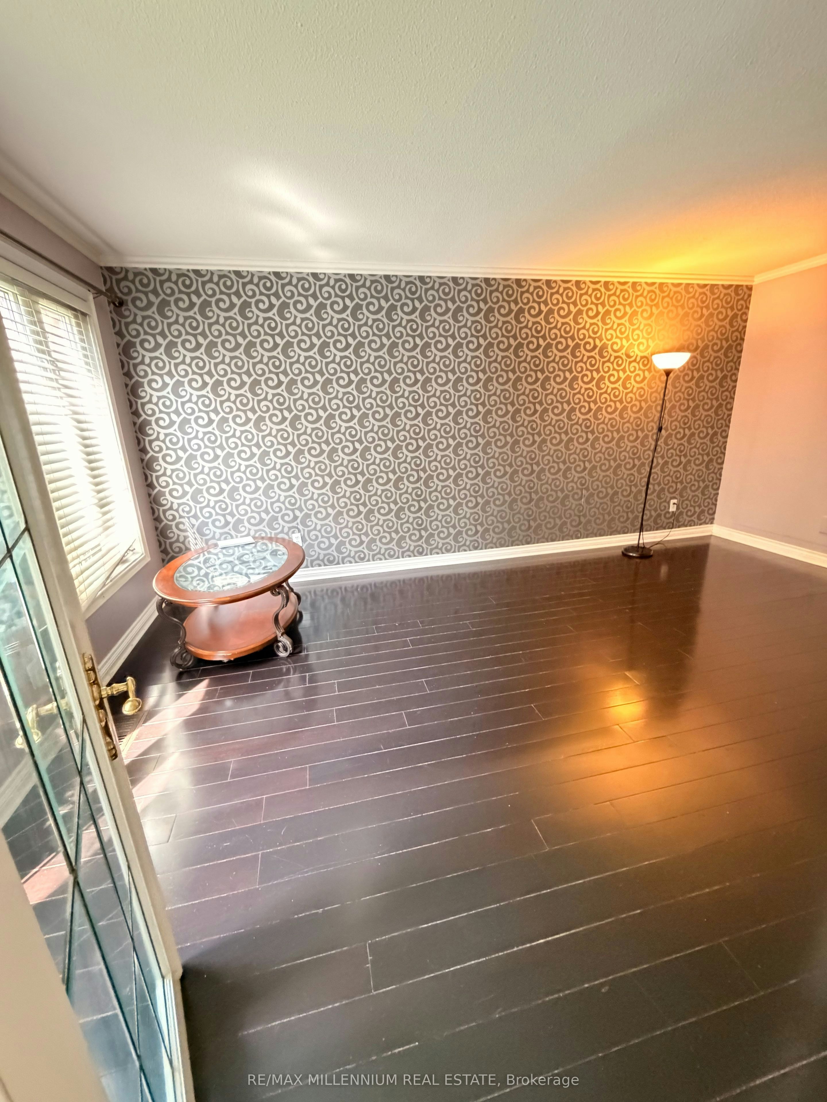 3501 Kingbird Court, Mississauga, ON, L5L 2P9 - 5