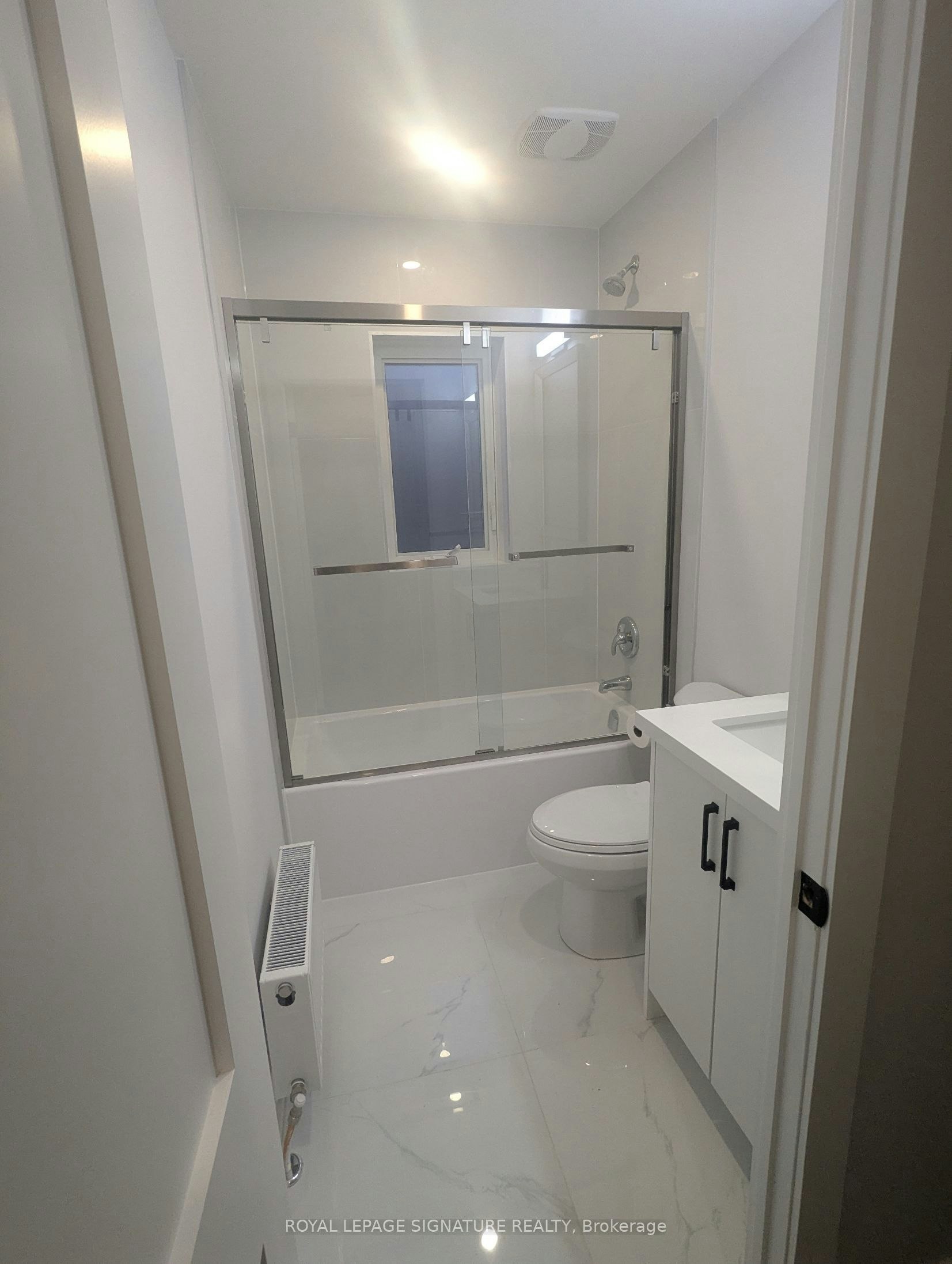 1-28 Leduc Drive, Toronto, ON, M9W 2A7 - 7