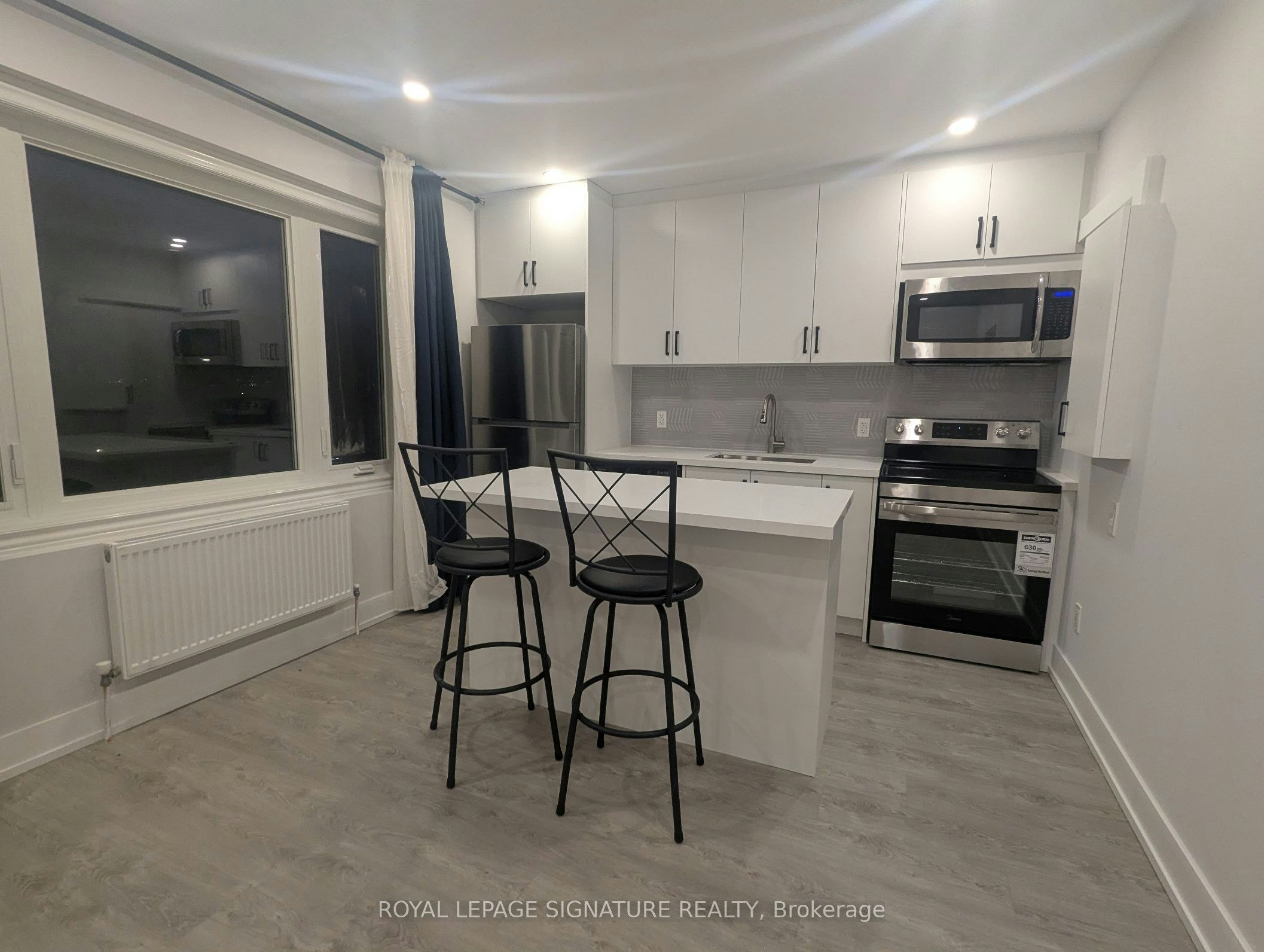1-28 Leduc Drive, Toronto, ON, M9W 2A7 - 2