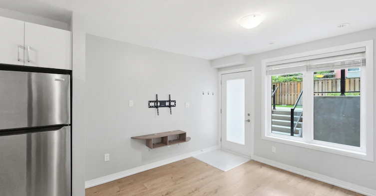 123-1145 Journeyman Lane, Mississauga, ON, L5J 0B5 - 8