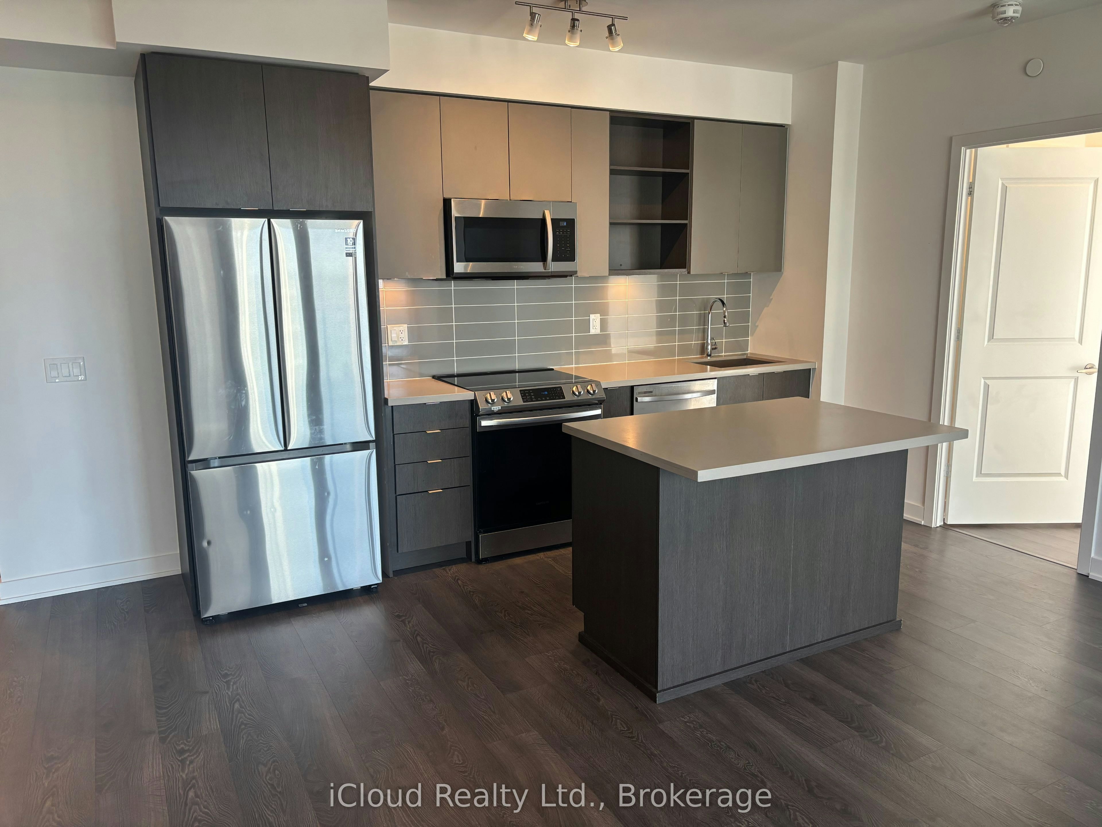 2004-4675 Metcalfe Avenue, Mississauga, ON, L5M 0Z8 - 5