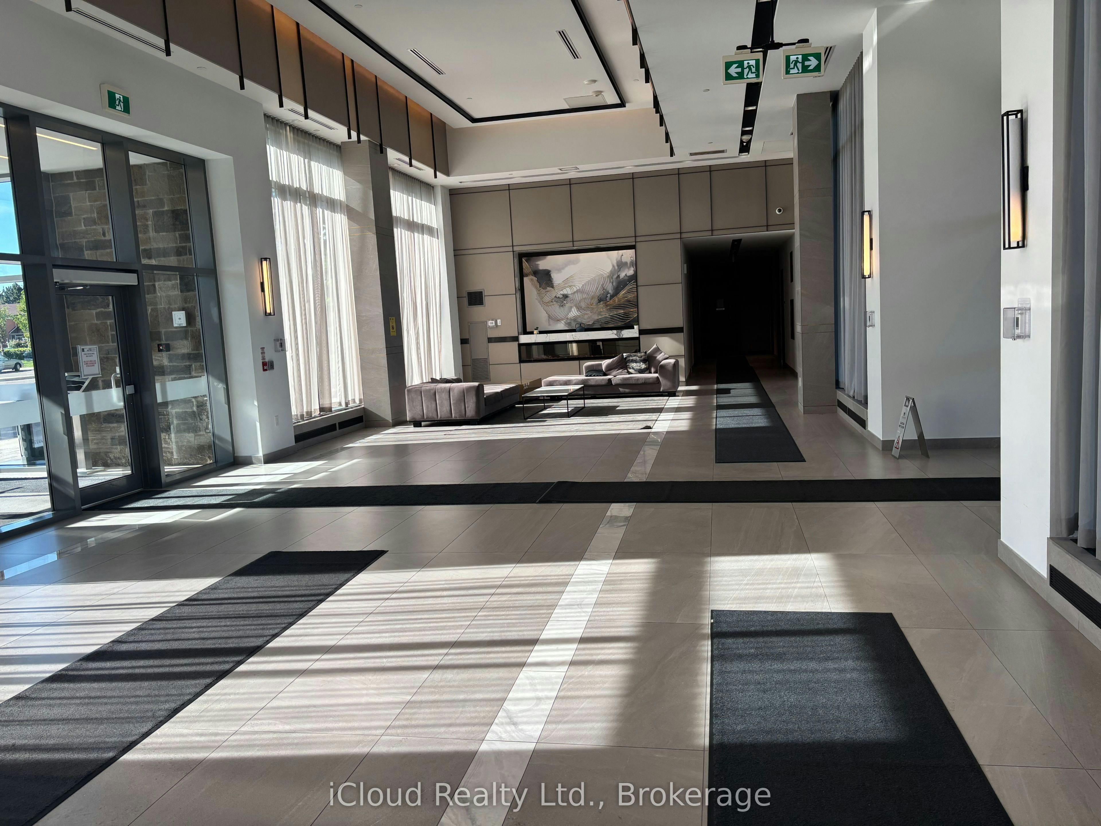 2004-4675 Metcalfe Avenue, Mississauga, ON, L5M 0Z8 - 2