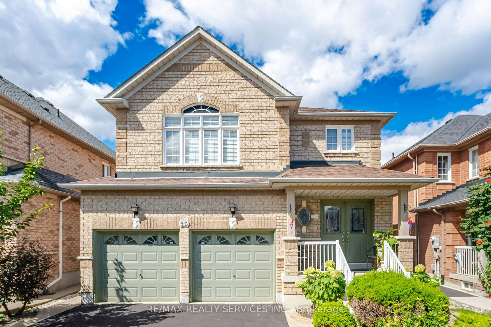 30 Maple Beach Crescent, Brampton, ON, L7A 2T8