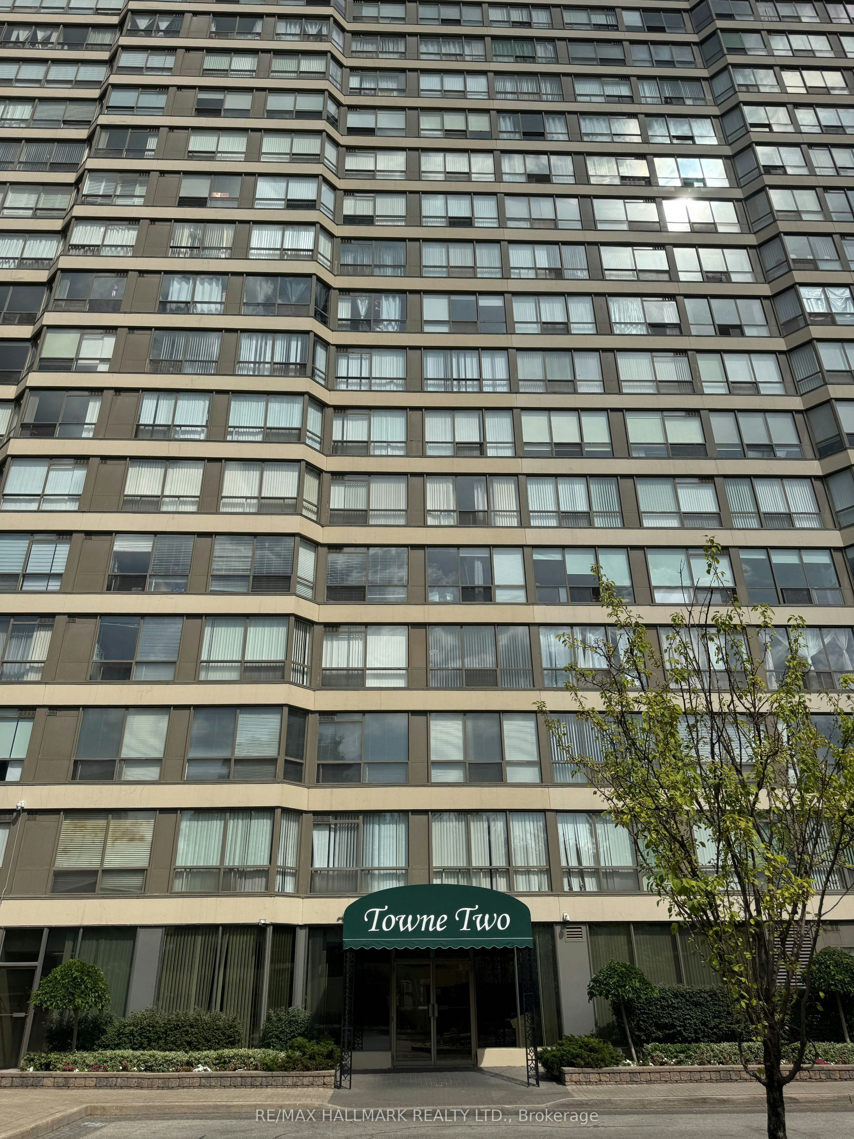 501-55 Elm Drive W, Mississauga, ON, L5B 3Z3