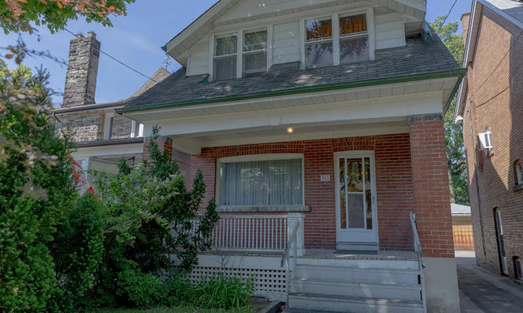 312 Runnymede Road