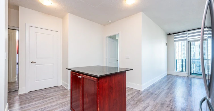 1604-330 Burnhamthorpe Road W, Mississauga, ON, L5B 3Y5 - 23