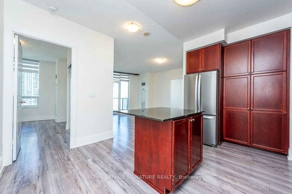 1604-330 Burnhamthorpe Road W, Mississauga, ON, L5B 3Y5 - 21