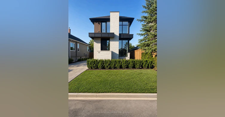 #2-43 Elmwood Avenue N, Mississauga, ON, L5G 3K1