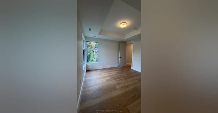 #2-43 Elmwood Avenue N, Mississauga, ON, L5G 3K1 - 14