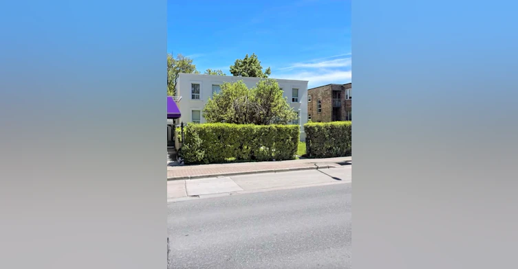 3-339 Lakeshore Road E, Mississauga, ON, L5G 1E7 - 2