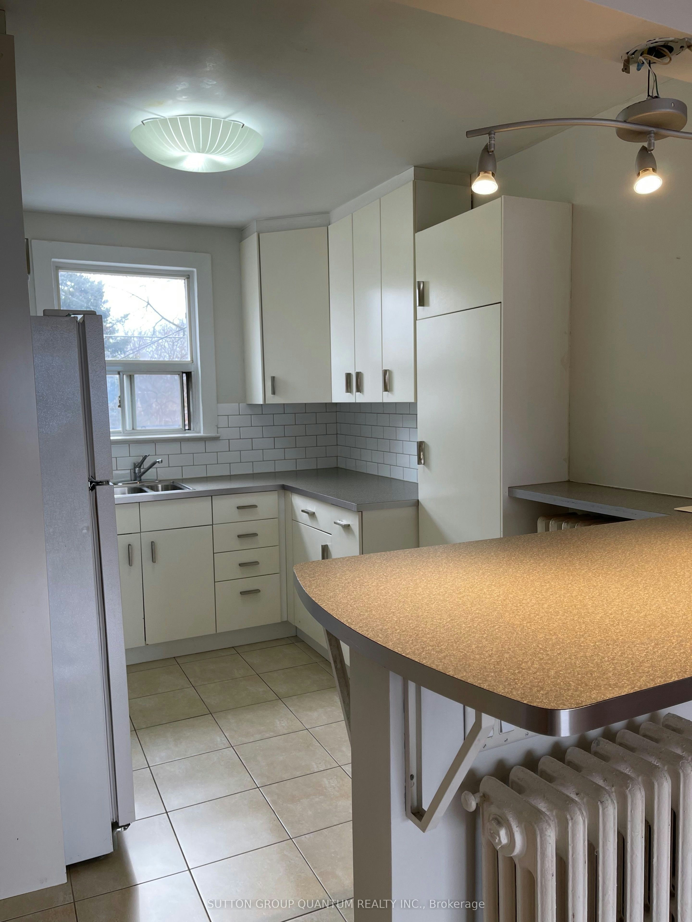 3-339 Lakeshore Road E, Mississauga, ON, L5G 1E7 - 7