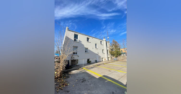 3-339 Lakeshore Road E, Mississauga, ON, L5G 1E7 - 3