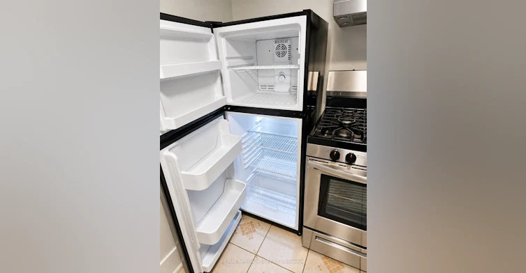Lower Unit-462 Fergo Avenue, Mississauga, ON, L5B 2J3 - 5