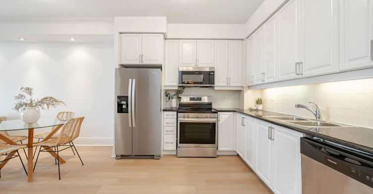 3028-3888 Duke Of York Boulevard, Mississauga, ON, L5B 4P5 - 5