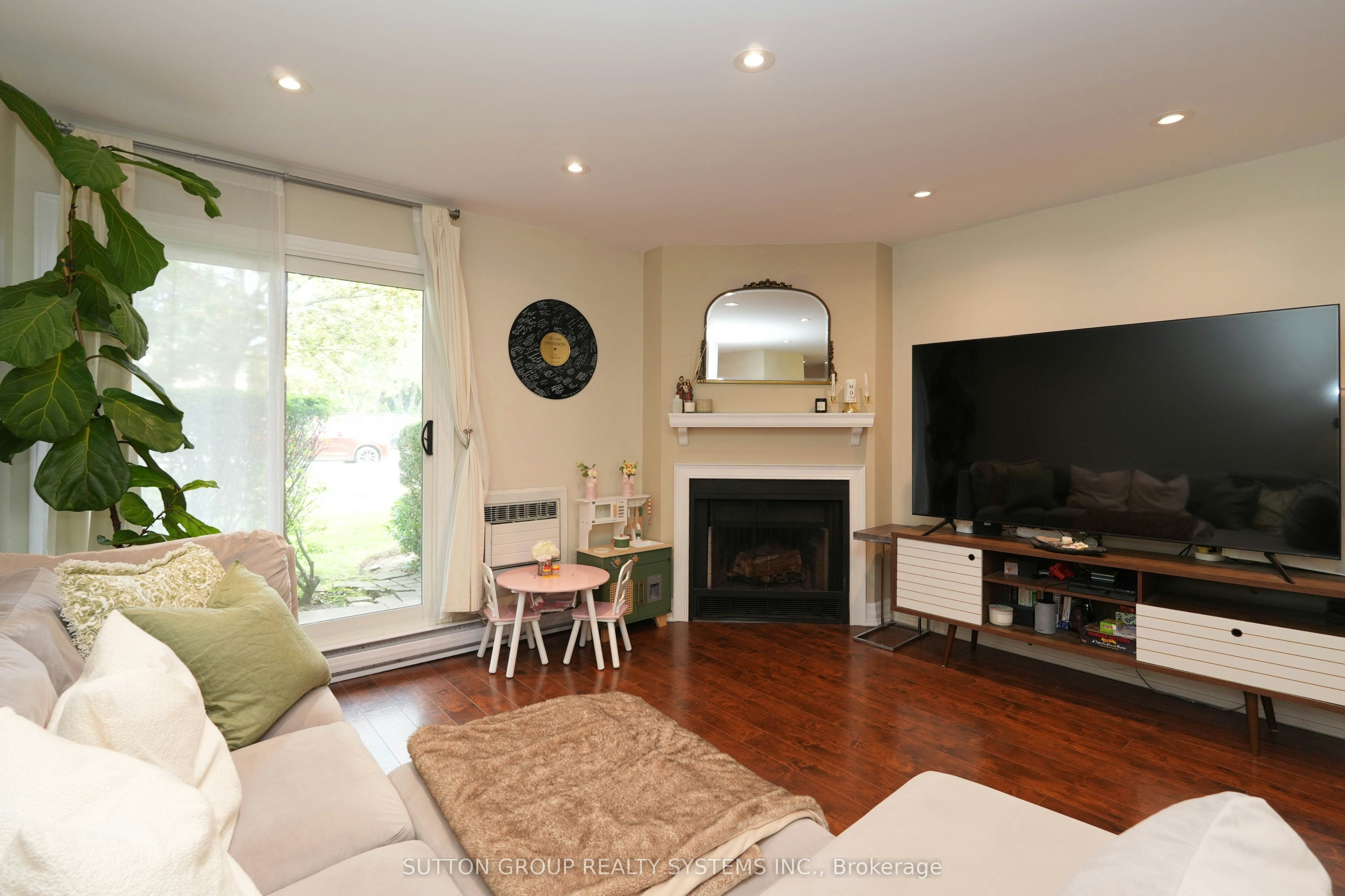 812-1508 Pilgrims Way, Oakville, ON, L6M 3H1 - 8