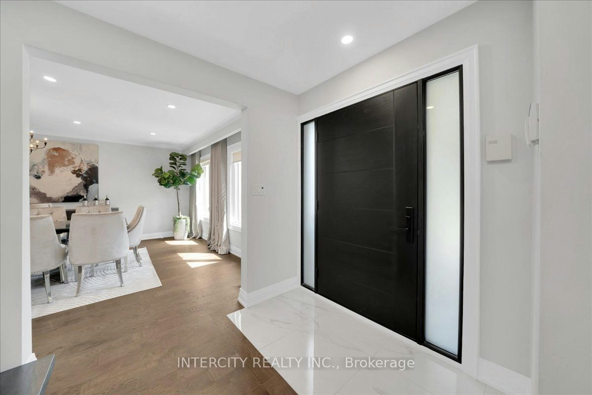 61 Golfwood Heights, Toronto, ON, M9P 3L8 - 7