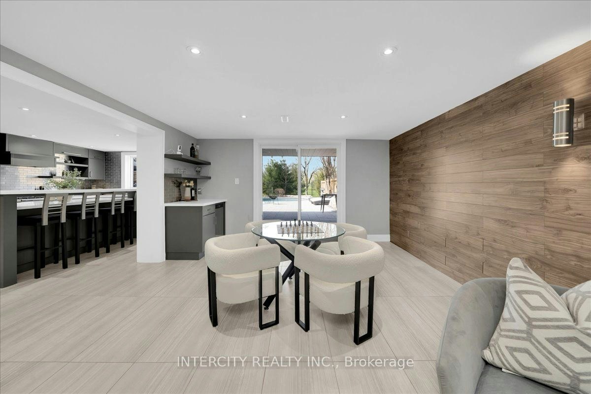 61 Golfwood Heights, Toronto, ON, M9P 3L8 - 42