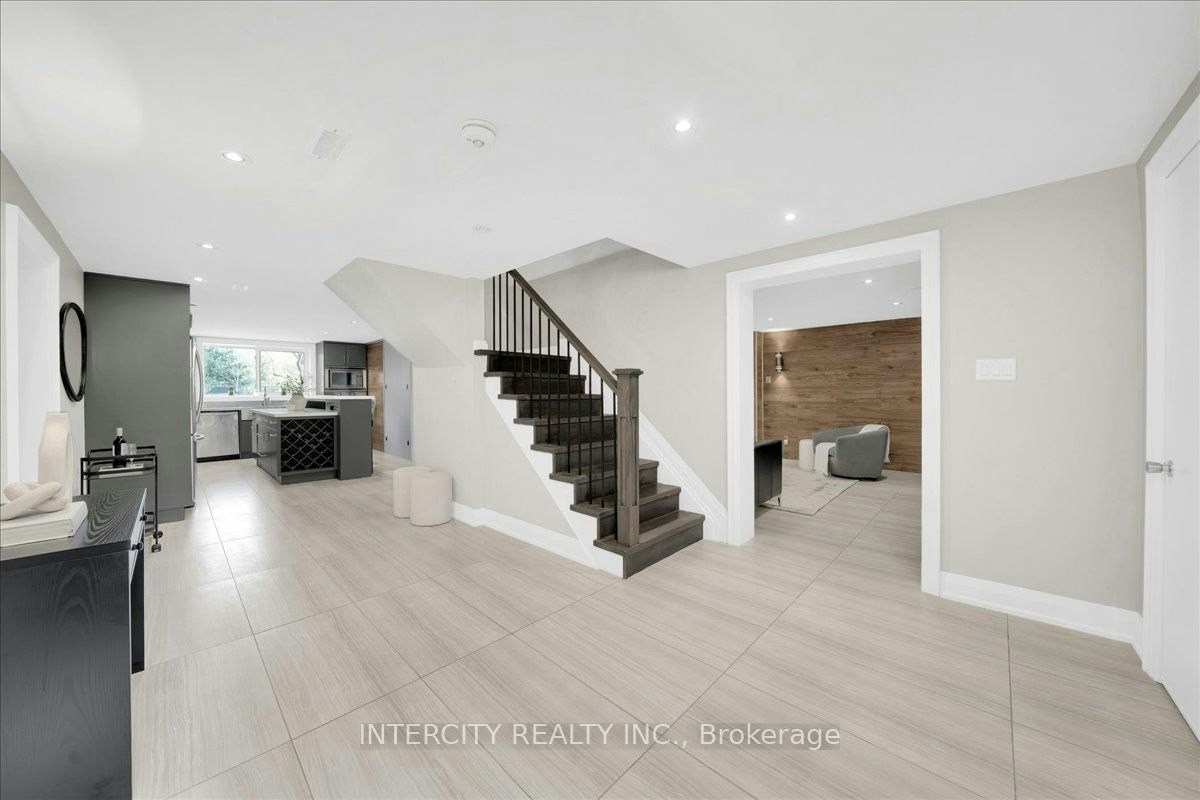 61 Golfwood Heights, Toronto, ON, M9P 3L8 - 36
