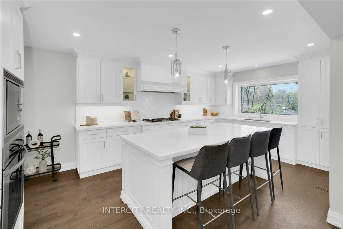 61 Golfwood Heights, Toronto, ON, M9P 3L8 - 13