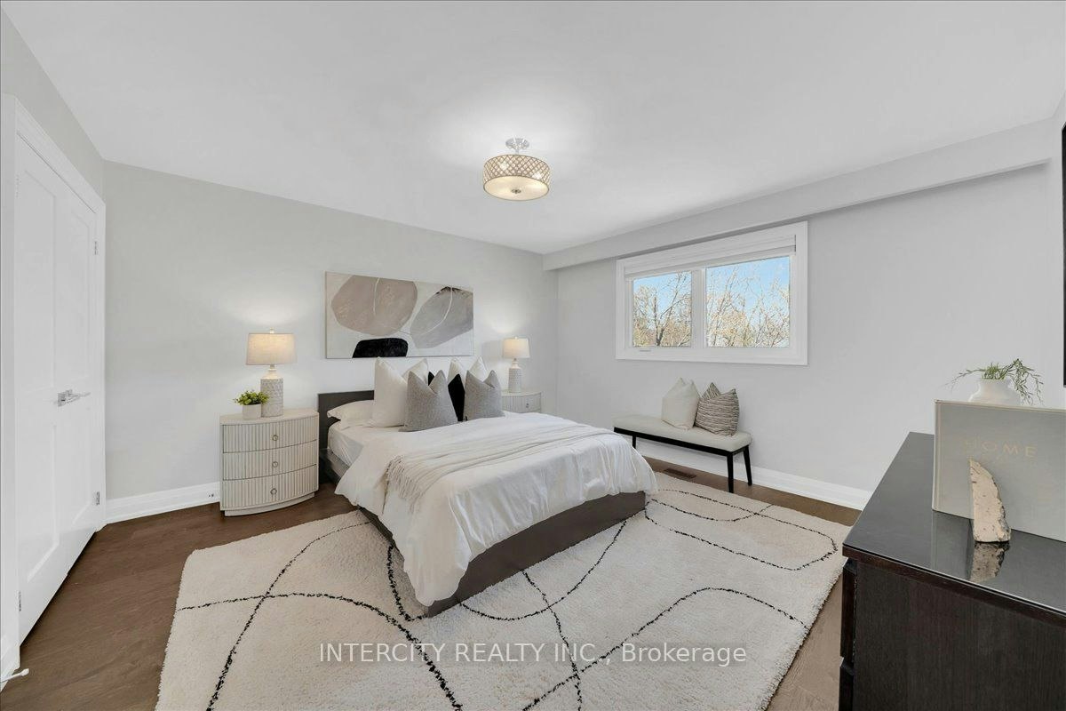 61 Golfwood Heights, Toronto, ON, M9P 3L8 - 31