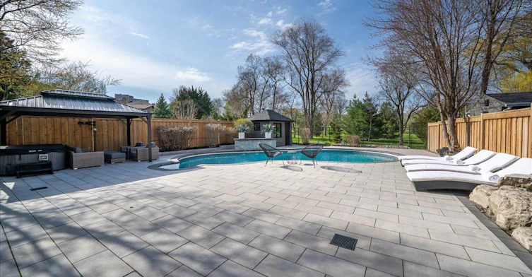 61 Golfwood Heights, Toronto, ON, M9P 3L8 - 49