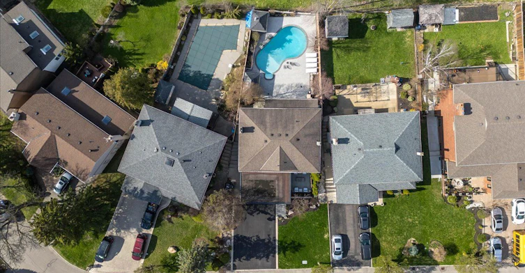 61 Golfwood Heights, Toronto, ON, M9P 3L8 - 3