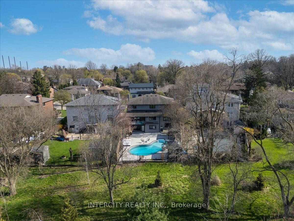 61 Golfwood Heights, Toronto, ON, M9P 3L8 - 48