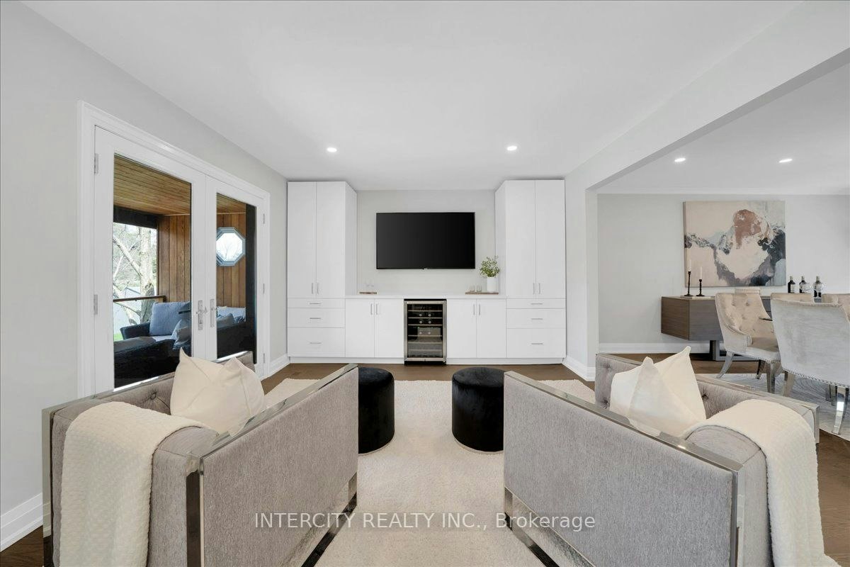 61 Golfwood Heights, Toronto, ON, M9P 3L8 - 12