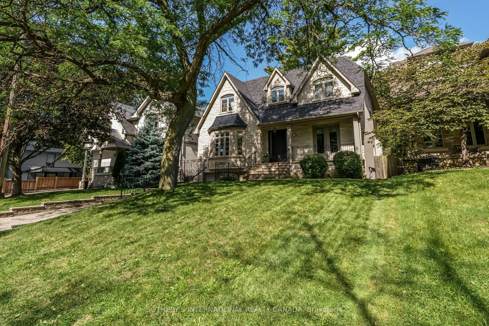 36 Mattice Road, Toronto, ON, M9A 1E6