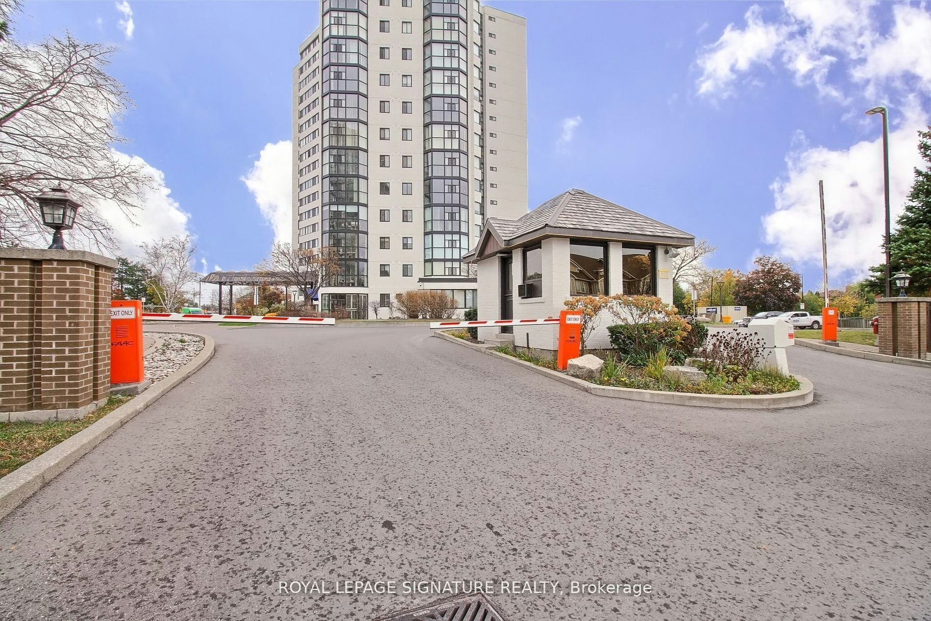 502-1360 Rathburn Road, Mississauga, ON, L4W 4H4 - 34