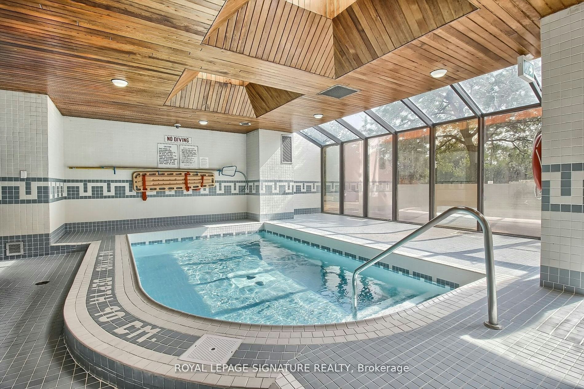 502-1360 Rathburn Road, Mississauga, ON, L4W 4H4 - 29