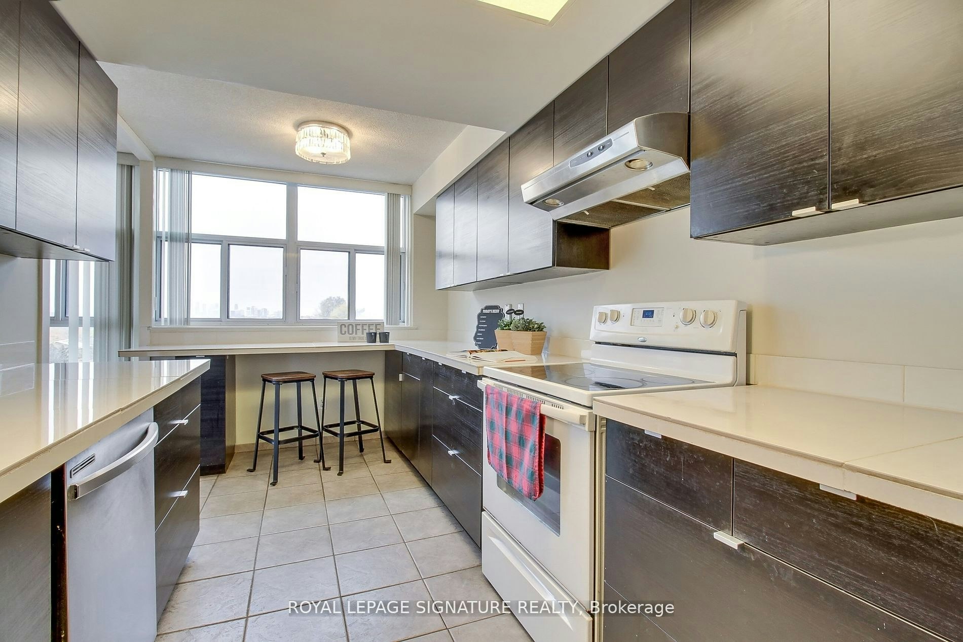 502-1360 Rathburn Road, Mississauga, ON, L4W 4H4 - 13