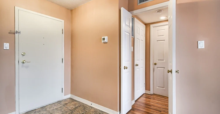 502-1360 Rathburn Road, Mississauga, ON, L4W 4H4 - 24