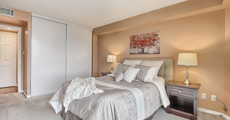 502-1360 Rathburn Road, Mississauga, ON, L4W 4H4 - 25