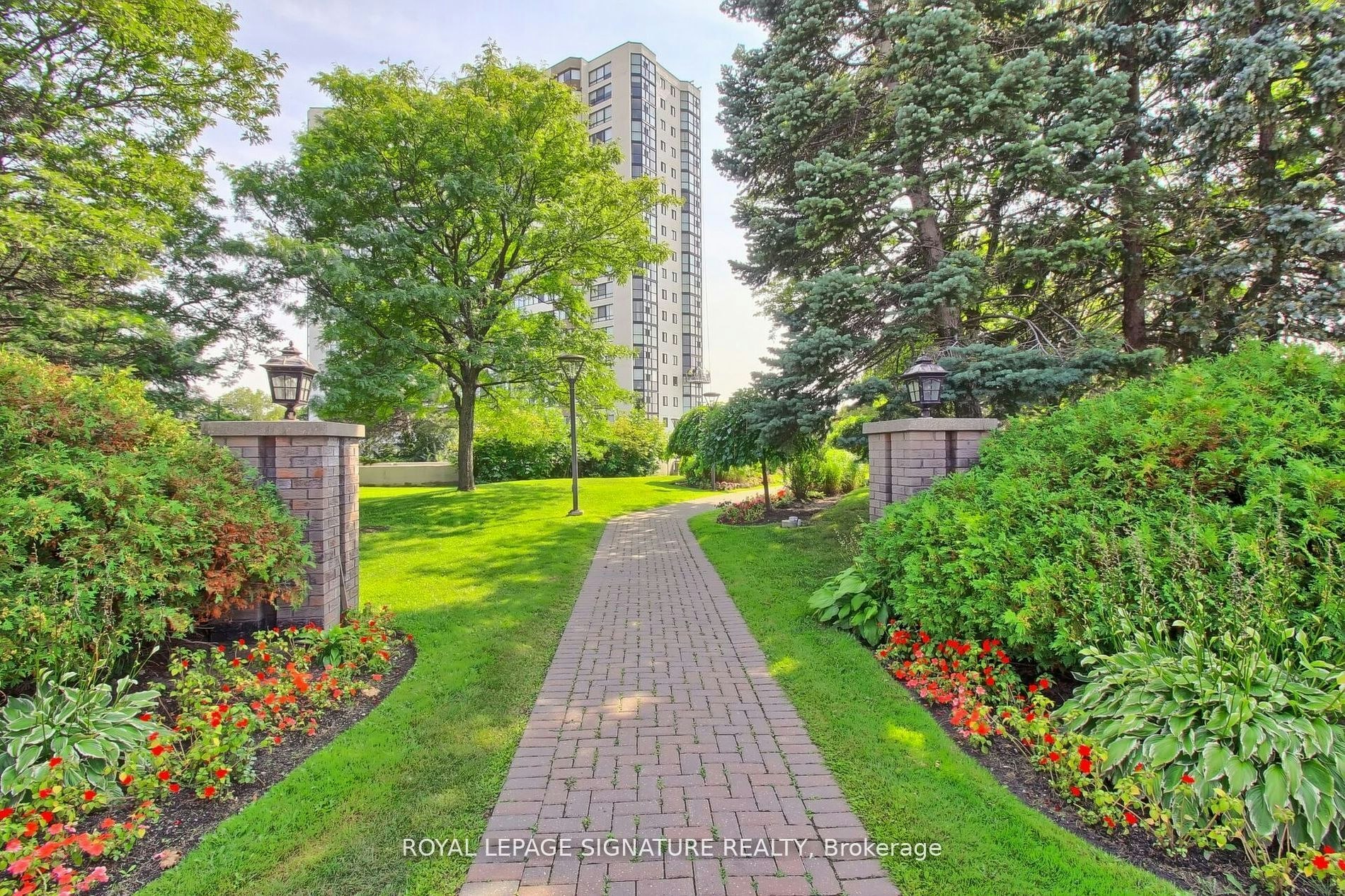502-1360 Rathburn Road, Mississauga, ON, L4W 4H4 - 33