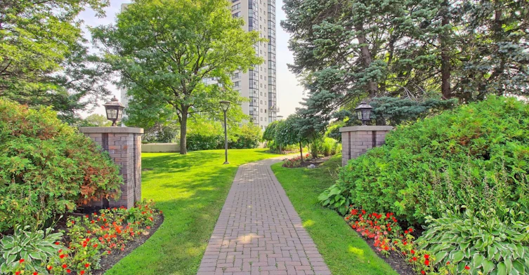 502-1360 Rathburn Road, Mississauga, ON, L4W 4H4 - 33