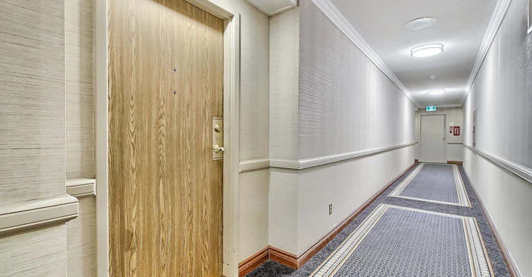 502-1360 Rathburn Road, Mississauga, ON, L4W 4H4 - 7