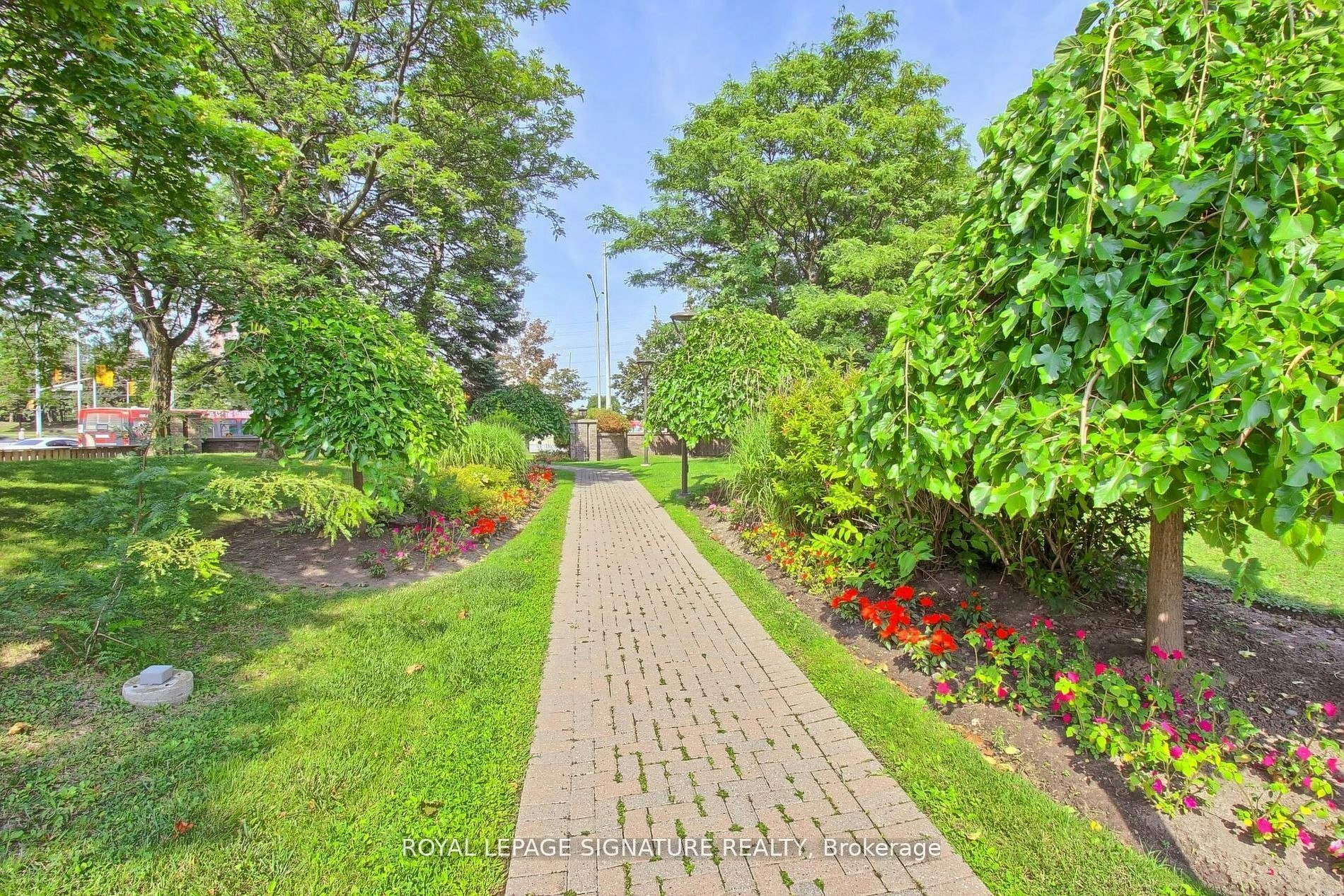 502-1360 Rathburn Road, Mississauga, ON, L4W 4H4 - 31