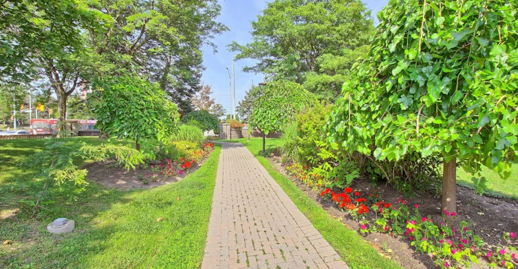 502-1360 Rathburn Road, Mississauga, ON, L4W 4H4 - 31