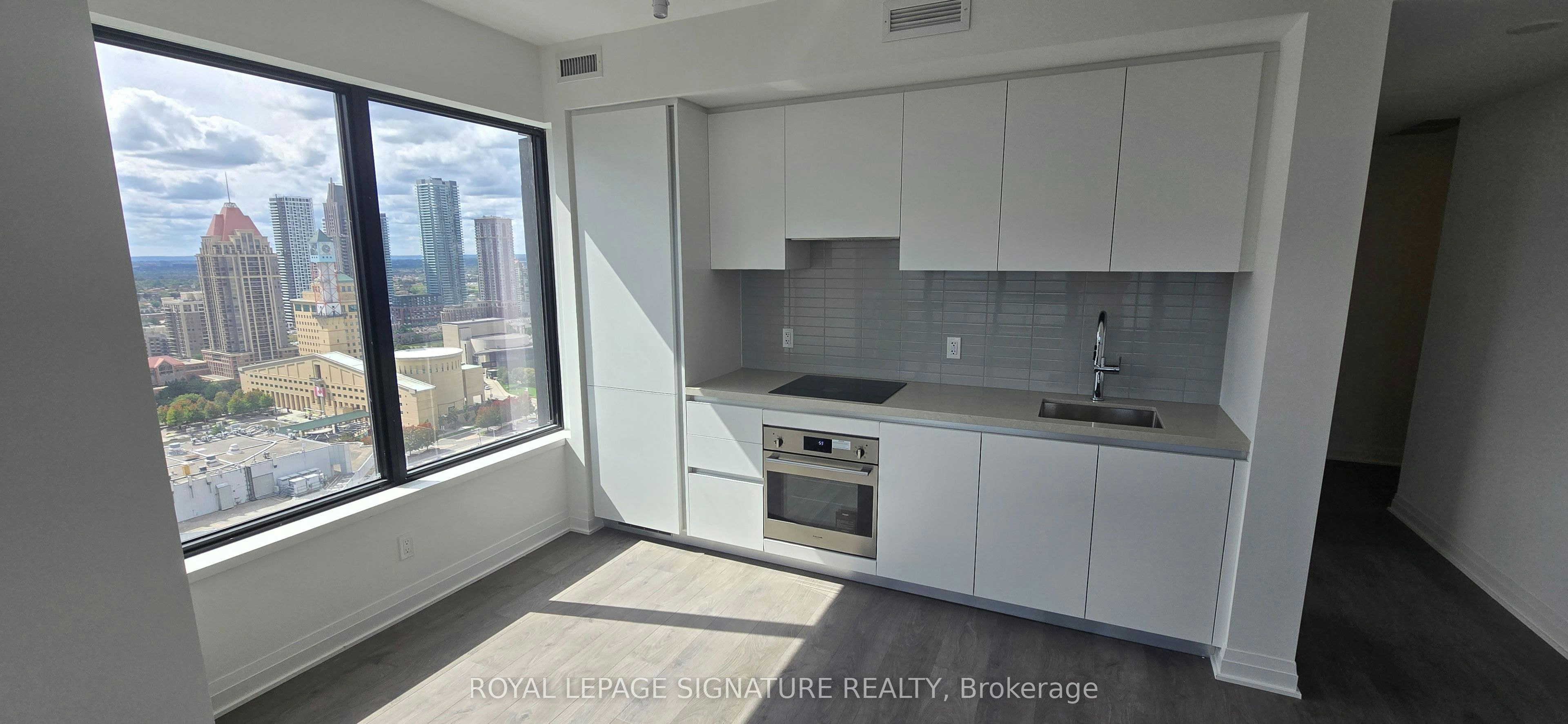 2604-4015 The Exchange N/A, Mississauga, ON, L5B 0N9 - 11