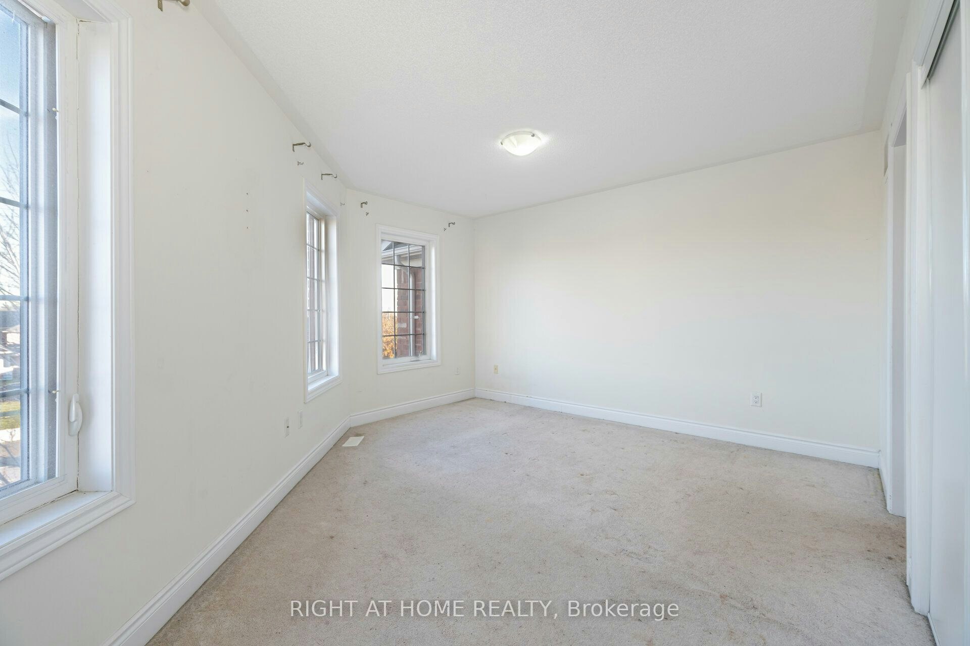 7160 Triumph Lane, Mississauga, ON, L5N 0C5 - 16
